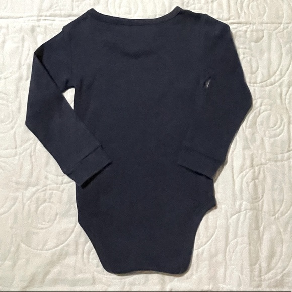 🔖2 Longsleeve Onsies 24 Months Baby B’gosh and Carters - Picture 6 of 8